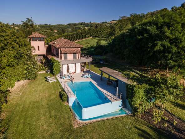CP-1629_unesco_canelli_nizza_piemonte_caseinpiemonte_realestate_sanmarzano_architects_elianne_fabiana_swimmingpool (3)