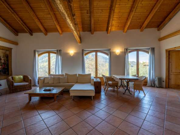 CL-1632_fabiana_elianne_caseinpiemonte_realestate_unesco_mango_alba_pool_stone_piemonte (11)