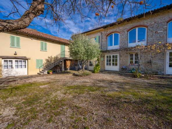 CL-1632_fabiana_elianne_caseinpiemonte_realestate_unesco_mango_alba_pool_stone_piemonte (7)