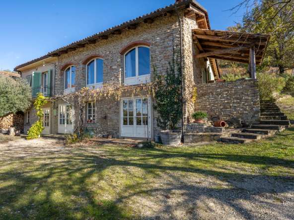 CL-1632_fabiana_elianne_caseinpiemonte_realestate_unesco_mango_alba_pool_stone_piemonte (8)