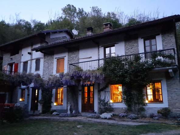 CP-1638_canelli_cassinasco_unesco_barbera_fabiana_elianne_monferrato_caseinpiemonte_realestate_forest_woods (11)