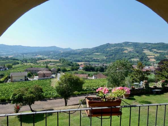 selectedhomespiemonte_monasterobormida_monferrato_barbera_pool_cascina_farmhouse_cr-168200101